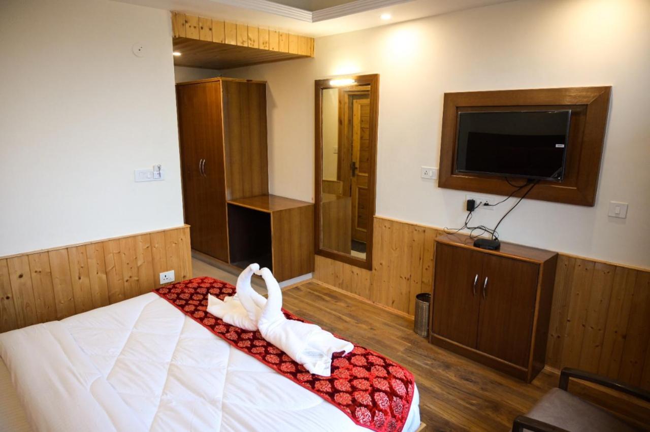 מנאלי Lotus Inn Rohtang View מראה חיצוני תמונה